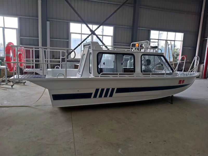 執(zhí)法巡邏艇""